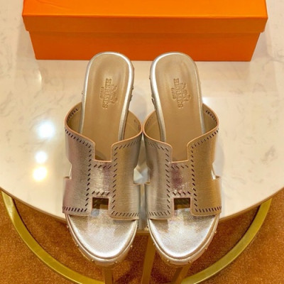 Hermes 2019 Ladies Oasis Leather Wedge Slipper - 에르메스 2019 여성용 오아시스 레더 웨지 슬리퍼 HERS0074,Size(220 - 250).실버