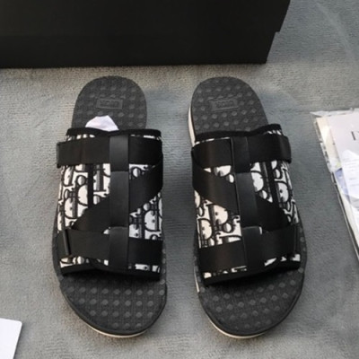 Dior 2019 Mens Canvas Slipper - 디올 2019 남성용 캔버스 슬리퍼 DIOS0033.Size (245 - 275).블랙+화이트