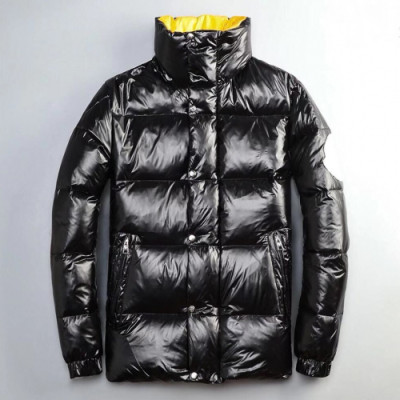 Moncler 2019 Mens Patch Logo Modern Down Padding - 몽클레어 2019 남성 패치 로고 모던 다운 패딩 Moc0591x.Size(m - 3xl).블랙