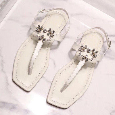 Roger Vivier 2019 Ladies Leather Sandal - 로저비비에 2019 여성용 레더 샌들 RVS0104.Size(225 - 245).화이트