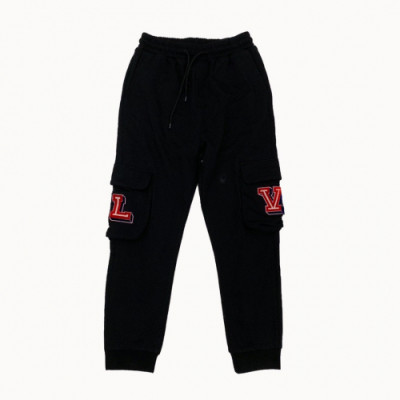 Louis vuitton 2019 Mens Initial Logo Casual Training Pants - 루이비통 남성 이니셜 로고 캐쥬얼 트레이닝 팬츠 Lou01249x.Size(s - xl).블랙