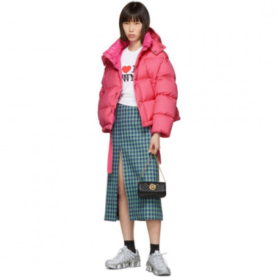 Moncler 2019 Womens Patch Logo Modern Down Padding - 몽클레어 2019 여성 패치 로고 모던 다운패딩 Moc0774x.Size(s - l).핑크