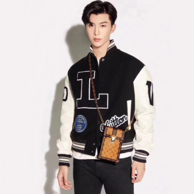 Louis vuitton 2019 Mens Logo Casual Cashmere Jacket - 루이비통  2019 남성 로고 캐쥬얼 캐시미어 자켓 Lou01272x.Size(s - xl).블랙