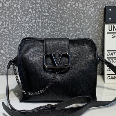 Valentino 2019 Leather Vsling Shoudler Bag,22CM - 발렌티노 2019 레더 브이슬링 숄더백,1971-VTB0861,22CM,블랙