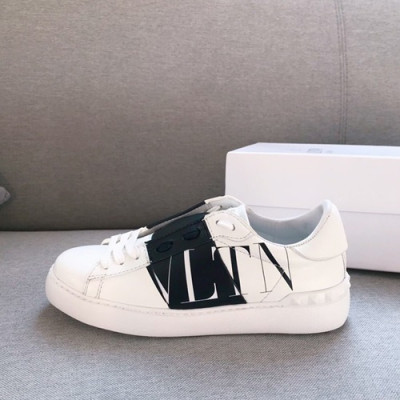 Valentino 2019 Mm / Wm Leather Sneakers - 발렌티노 2019 남여공용 레더 스니커즈,VTS0176,Size(225 - 270).화이트