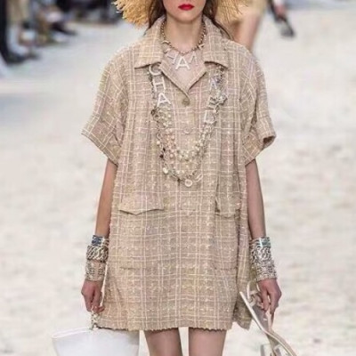 [샤넬]Chanel 2020 Womens Luxury Tweed Short Sleeved Jackets - 샤넬 2020 여성 럭셔리 트위드 반팔 자켓 Cha0515x.Size(s - l).베이지