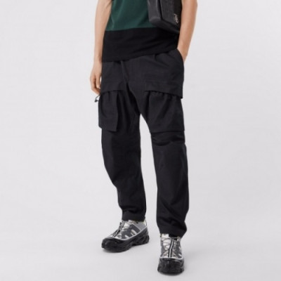 [버버리]Burberry 2020 Mens Logo Casual Cotton Training Pants - 버버리 2020 남성 로고 캐쥬얼 코튼 트레이닝 팬츠 Bur02255x.Size(m - 2xl).블랙