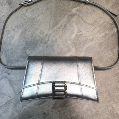 Balenciaga 2020 Leather Hip Sack Belt Bag,18CM - 발렌시아가 2020 여성용 레더 힙색 벨트백,BGB0562,18CM,실버