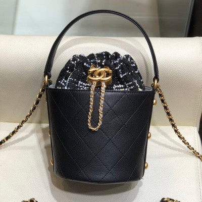 Chanel 2020 Leather Chain Bucket Tote Shoulder Cross Bag,17CM - 샤넬 2020 여성용 레더 체인 버킷 토트 숄더 크로스백,CHAB1450,17CM,블랙