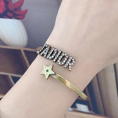 [빈티지]Dior 2020 Ladies Bangle - 디올 2020 여성용 팔찌 ACC0063.(옐로우골드)