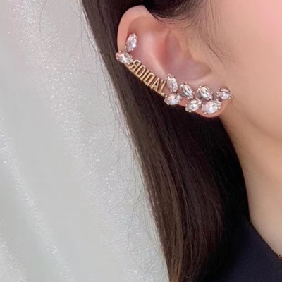 Dior 2020 Ladies Earring  - 디올 2020 여성용 이어링 ACC0137.(옐로우골드)