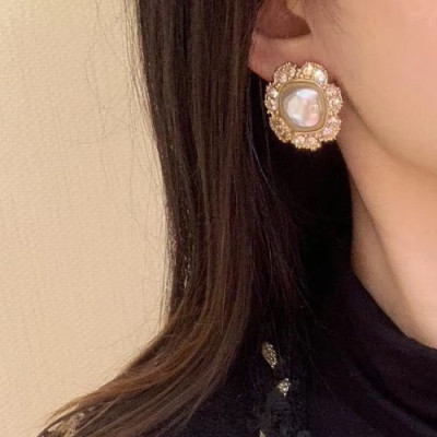 Chanel 2020 Ladies Earring  - 샤넬 2020 여성용 이어링 ACC0220.(옐로우골드)