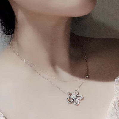 Van Cleef & Arpels  2020 Ladies Necklace - 반클리프 앤아펠 2020 여성용 목걸이 ACC0372.(실버)