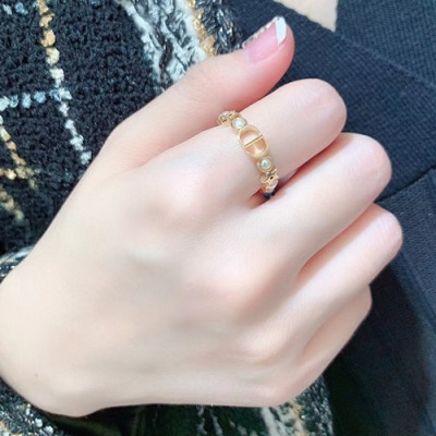 Dior 2020 Ladies Ring - 디올 2020 여성용 링 ,ACC0389.(옐로우골드)