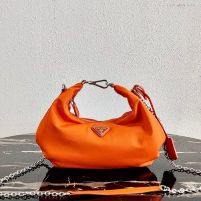 Prada 2020 Nylon Hobo Tote Shoulder Bag,27CM - 프라다 2020 나일론 호보 토트 숄더백,1BH172-10,27cm,오렌지