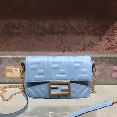 Fendi 2020 Baguette Mini Shoulder Bag ,18CM - 펜디 2020 바게트 미니 숄더백,FENB0568,18CM,스카이블루