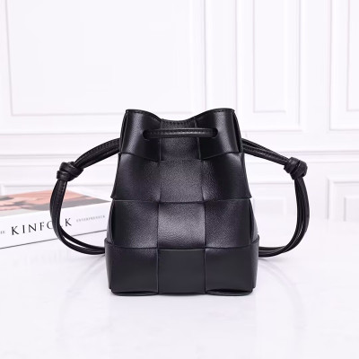 2023 보테가 여성 블랙 버킷백 - Womens Black Bucket Bag - bv03211x