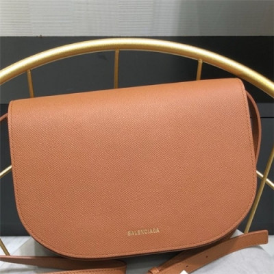 [발렌시아가] Balenciaga 2020 Leather Frame Shoulder Bag,24cm - 발렌시아가 2020 레더 프레임 숄더백,24cm,BGB0631,카멜