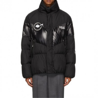 [몽클레어]Moncler 2020 Mens Patch Logo Modern Duck Down Padding - 몽클레어 2020 남성 패치 로고 모던 덕다운 패딩 Moc01938x.Size(m - 2xl).블랙