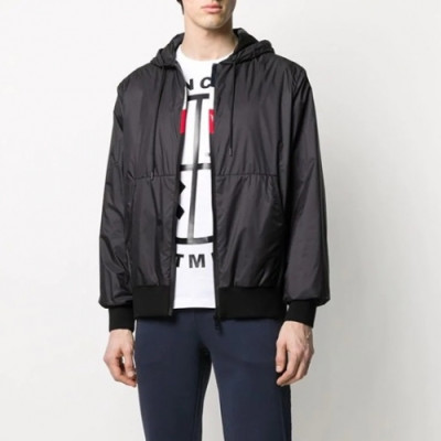 [몽클레어]Moncler 2020 Mens Logo Casual Down Jackets - 몽클레어 2020 남성 로고 캐쥬얼 다운 자켓 Moc01968x.Size(s - 2xl).블랙