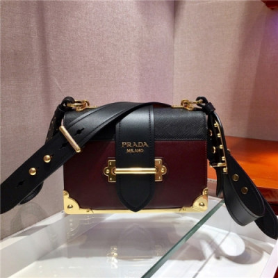 [프라다] Prada 2020 Women's Leather Shoulder Bag,19cm - 프라다 2020 여성용 레더 숄더백,19cm,PRAB0243,레드