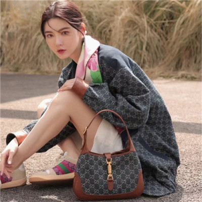 [구찌]Gucci 2021 GG Denim Jackie 1961 Hobo Bag,27.5cm - 구찌 2021 GG 데님 재키 1961 호보백,27.5cm,GUB1274,네이비