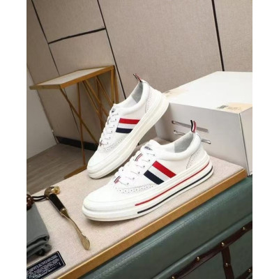 톰브라운 테크러너 스니커즈 화이트 - tbs061x