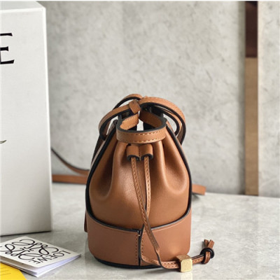 [러블리한]Loewe 2021 Women's Leather Mini Bucket Shoulder Bag,8.5cm,LOEB0546 - 로에베 2021 여성용 레더 미니 버킷 숄더백,8.5cm,브라운