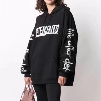 Vetements  Mm/Wm Logo Oversize Cotton Hoodie Black - 베트멍 2021 남/녀 로고 오버사이즈 코튼 후드티 Vet0178x Size(xs - l) 블랙