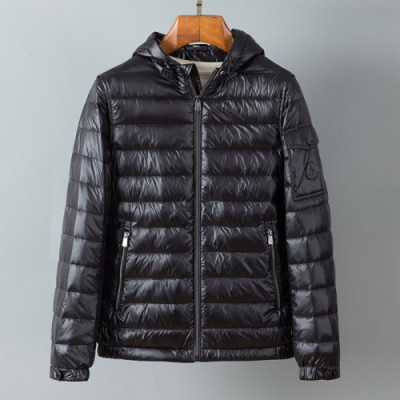 Moncler  Mens Patch Logo Modern Duck Down Padding Black - 몽클레어 2021 남성 패치 로고 모던 덕다운 패딩 Moc02302x Size(m - 3xl) 블랙