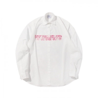 Vetements Unisex Logo Cotton Short Sleeved Oversize Tshirts White - 베트멍 2021 남/녀 로고 코튼 오버사이즈 셔츠 Vet0234x Size(xs - l) 화이트