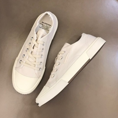 발렌시아가 남/녀 클래식 화이트 스니커즈 - Unisex White Sneakers - bal01589x