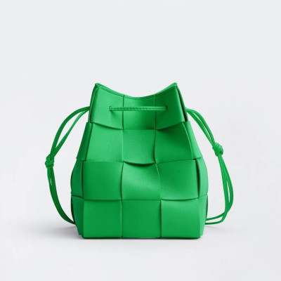 보테가 여성 그린 버킷백 - Womens Green Bucket Bag - bv0321x