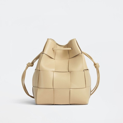 보테가 여성 베이지 버킷백 - Womens Beige Bucket Bag - bv0325x