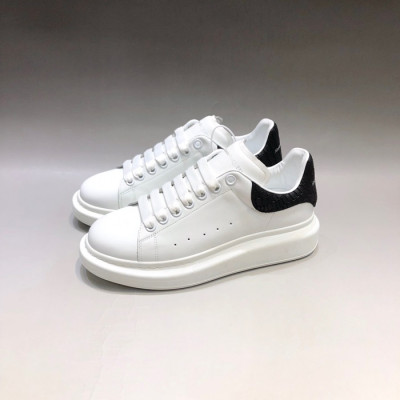 알렉산더맥퀸 남/녀 블랙탭 스니커즈 - Unisex  Black Sneakers - alx0143x