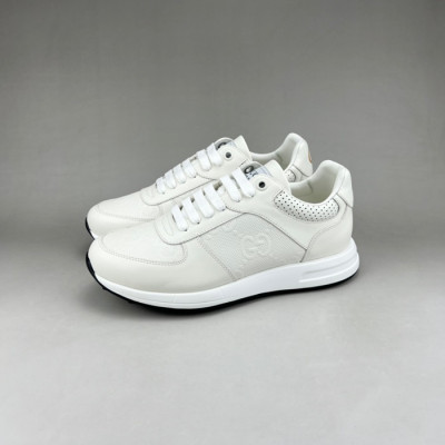 구찌 남성 클래식 화이트 스니커즈- Gucci Mens White Sneakers - guc05281X