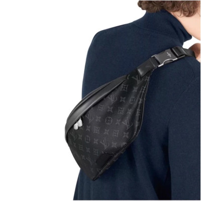 루이비통 남성 블랙 힙색 - Louis vuitton Mens Black Hip Sack - lv117x