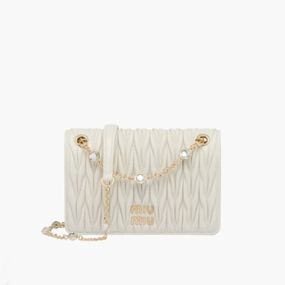 미우미우 여성 화이트 마트라세 크로스백 - MiuMiu Womens White Matelasse Bag - miu0255x