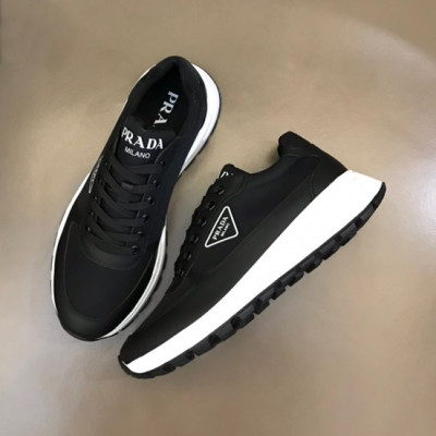 프라다 남성 블랙 스니커즈 - Prada Mens Black Sneakers - pr353x