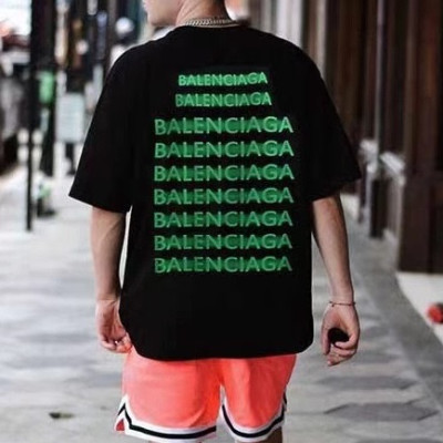 발렌시아가 남성 블랙 크루넥 반팔티 - Balenciaga Mens Black Short sleeved T-shirts - ba251x