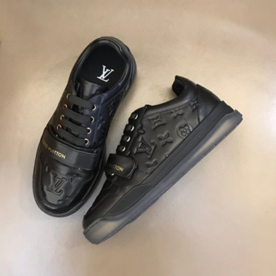 루이비통 남성 블랙 스니커즈 - Louis vuitton Mens Black Sneakers - lv759x