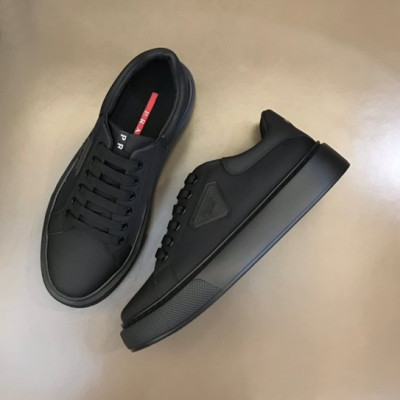 프라다 남성 블랙 스니커즈 - Prada Mens Black Sneakers - pr417x