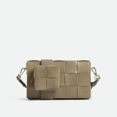 보테가베네타 남/녀 카키 카세트백 - Bottega Veneta Unisex Khaki Cassette Bag - bv103x