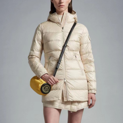 몽클레어 여성 화이트 덕다운 패딩 - Moncler Womens White Down Padding - mo194x