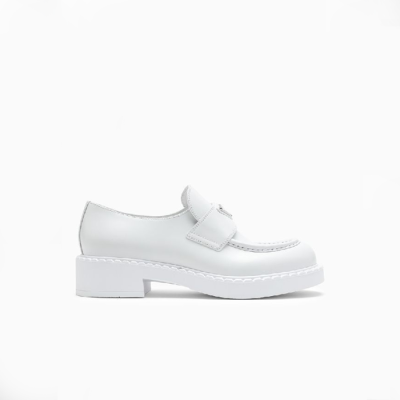 프라다 여성 브러시드 레더 삼각로고 로퍼 1D246M 【매장-160만원대】 - Prada Womens White Loafer - pr766x