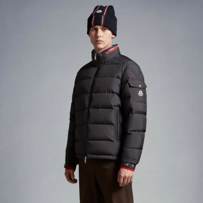 몽클레어 남성 블랙 다운 패딩 - Moncler Mens Khaki  Down Padding - mo183x