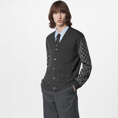 루이비통 남성 브이넥 그레이 가디건 - Louis vuitton Mens Gray Cardigan - lv1992x