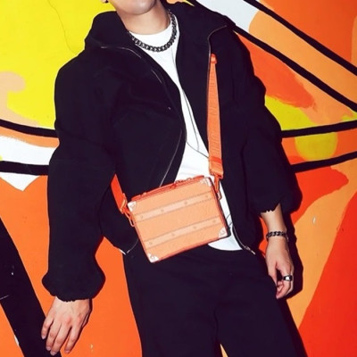 루이비통 남성 메신저 M20956 - Louis vuitton Mens Orange Cross Bag - lvb93x