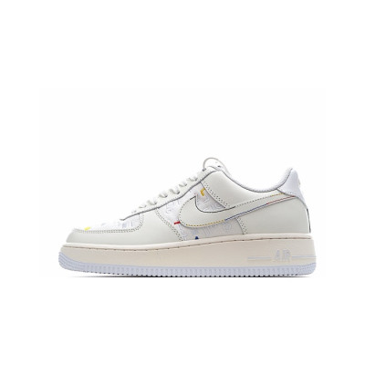 나이키 남/녀 화이트 스니커즈 - Nike Air Force 1 Unisex Sneakers - nis440x