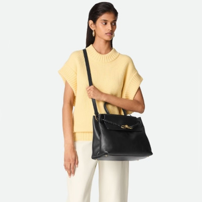 보테가베네타 여성 차오 차오 미디엄 레더 백 - Bottega Veneta Womens Ciao Ciao Tote Bag - bvb5357x